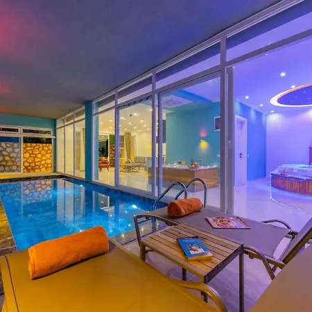Lighthouse 2 Kapali Havuzlu Tatil Villasi * Kaş