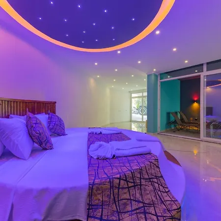 Lighthouse 2 Kapali Havuzlu Tatil Villasi Kaş