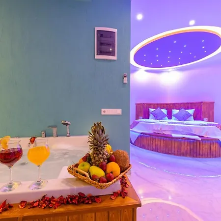 Lighthouse 2 Kapali Havuzlu Tatil Villasi Kaş