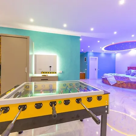Villa Lighthouse 2 Kapali Havuzlu Tatil Villasi